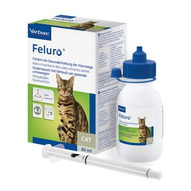 Feluro נוזלי לתמיכה בדרכי השתן לחתולים, מוצר של Virbac, בבקבוק לבן עם מדבקה ירוקה-כחולה ומזרק קטן לצדו, מסגרת תצוגה על רקע לבן